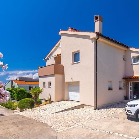 Apartments Miljenko Punat Exterior foto
